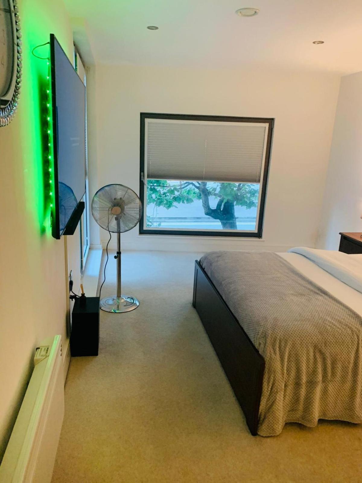 Sim Luxury Apartments Londen Buitenkant foto