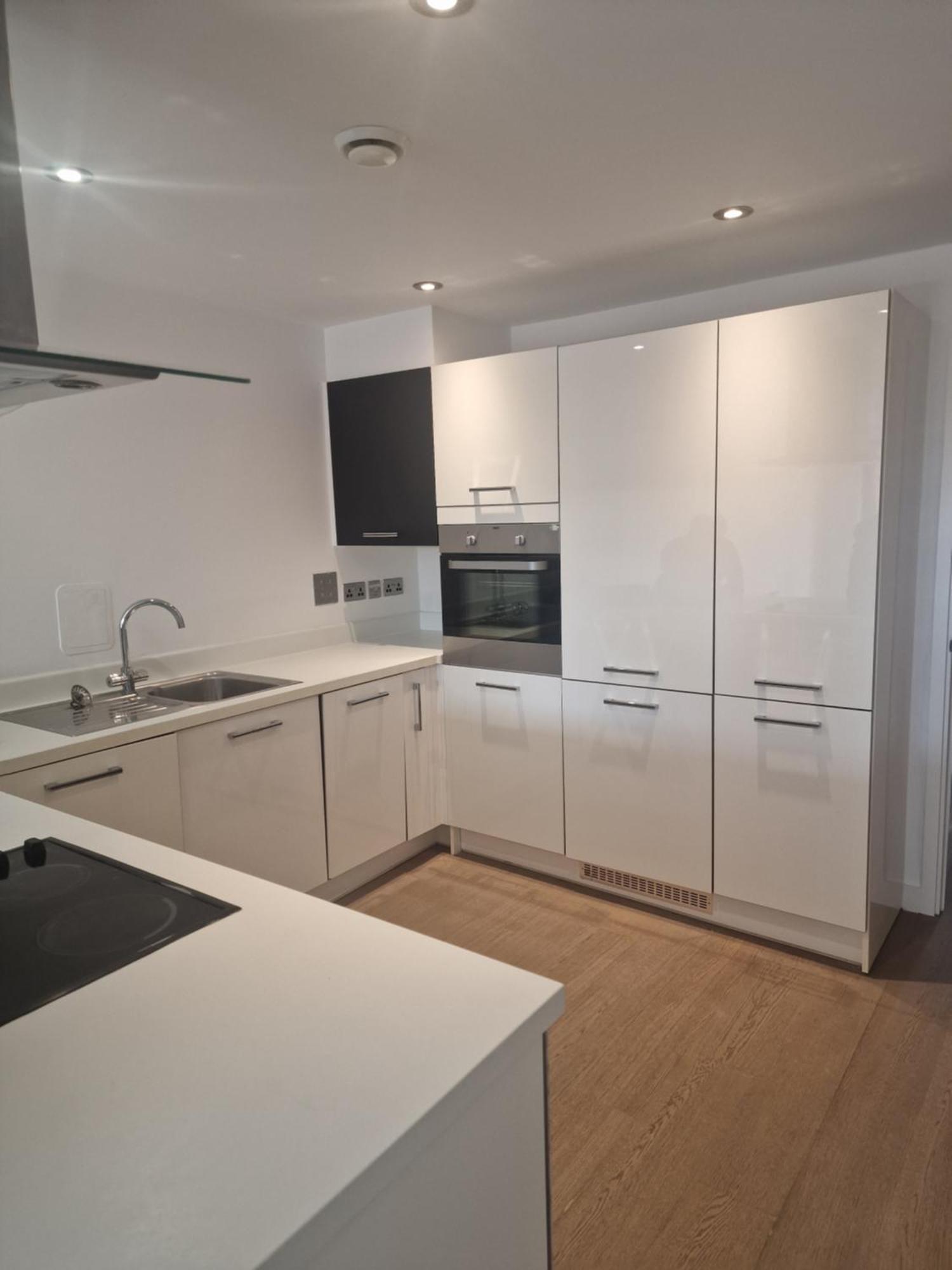 Sim Luxury Apartments Londen Buitenkant foto